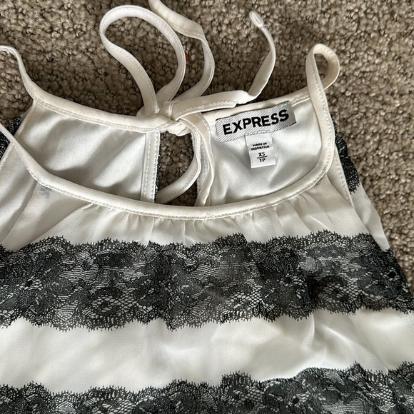 express top - Picture 3 of 4
